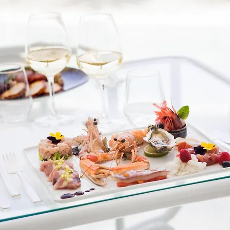 Caravelle Thalasso&wellness 4* Diano Marina