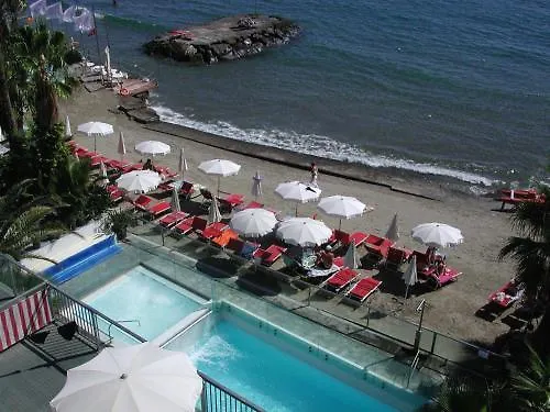 Caravelle Thalasso & Wellness فندق دْيانو مارينا