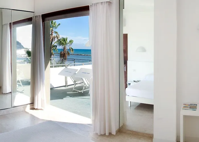 فندق Caravelle Thalasso & Wellness