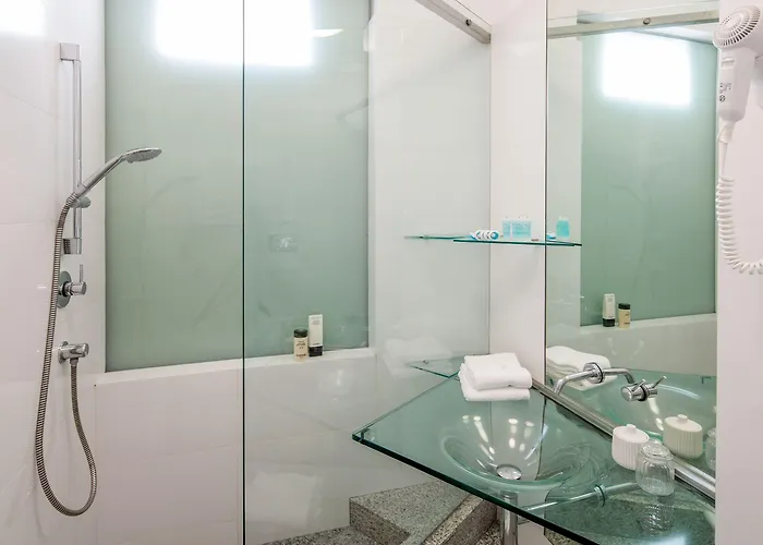 Caravelle Thalasso & Wellness فندق 4*