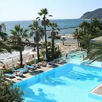 Hotel Caravelle Thalasso & Wellness 4*