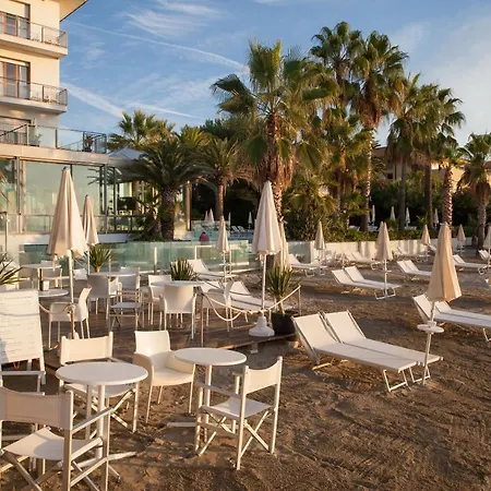 Caravelle Thalasso & Wellness 4* Diano Marina